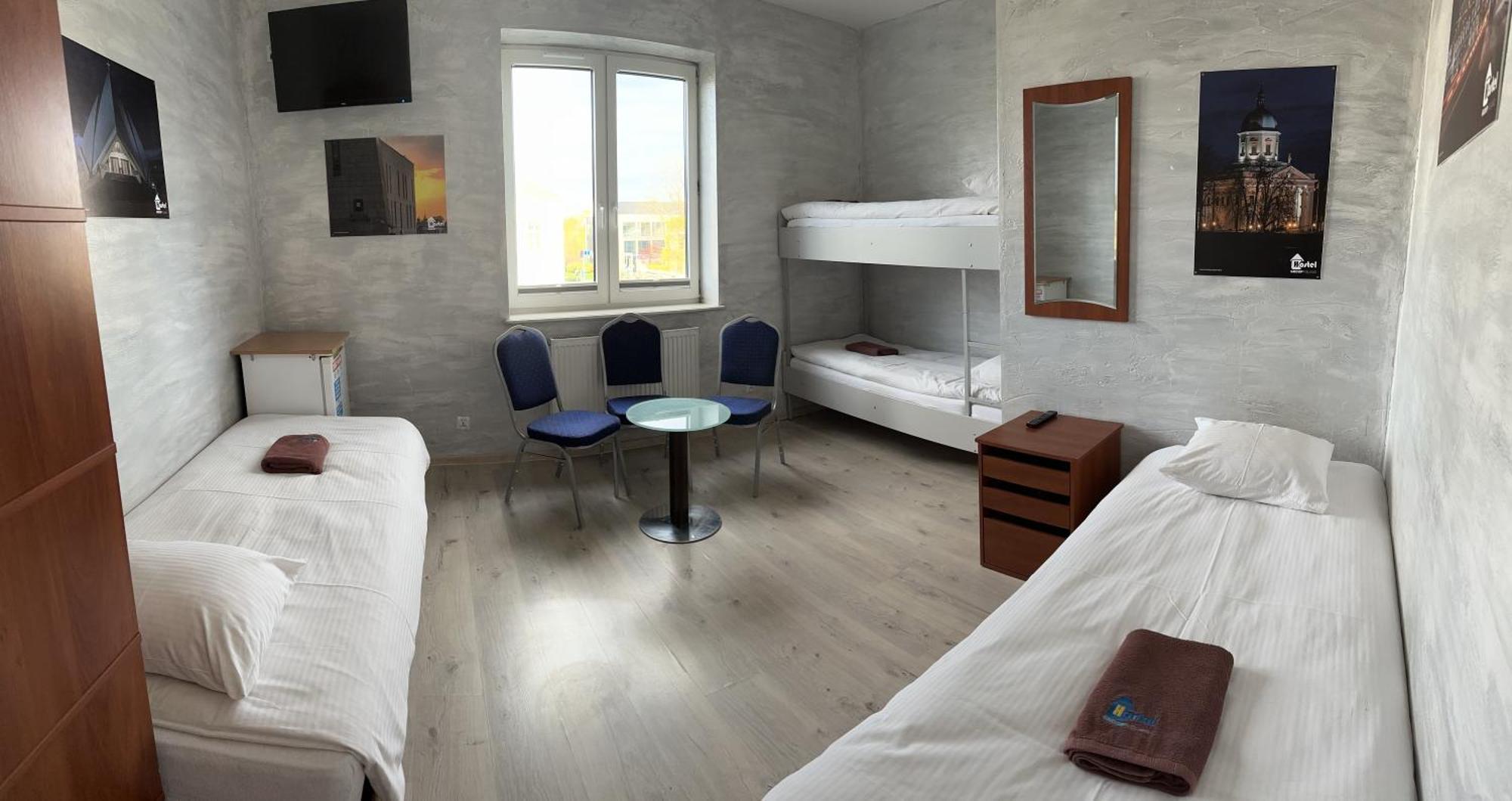 Hostel 라돔 외부 사진