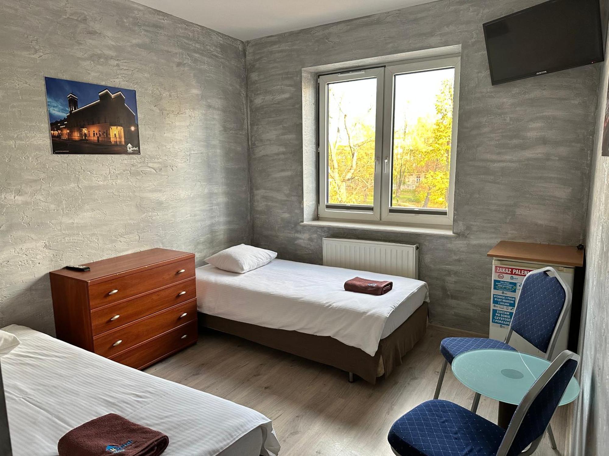 Hostel 라돔 외부 사진